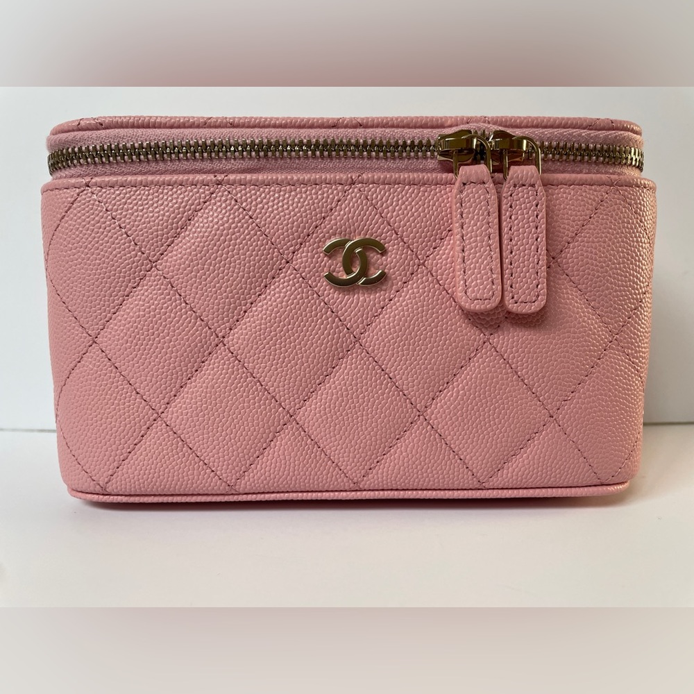 🆕 Chanel Rectangular Vanity 22C Sakura Pink Caviar with Gold Hardware